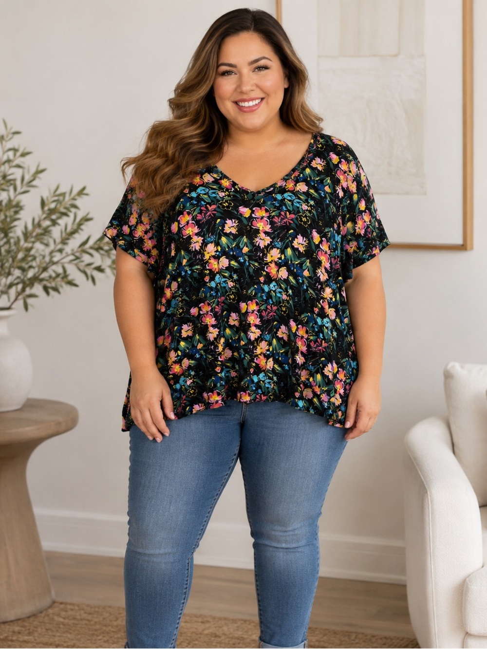 Philosophy Woman 2X Black Floral V-Neck Short Sleeve Stretch Knit Top Botanical